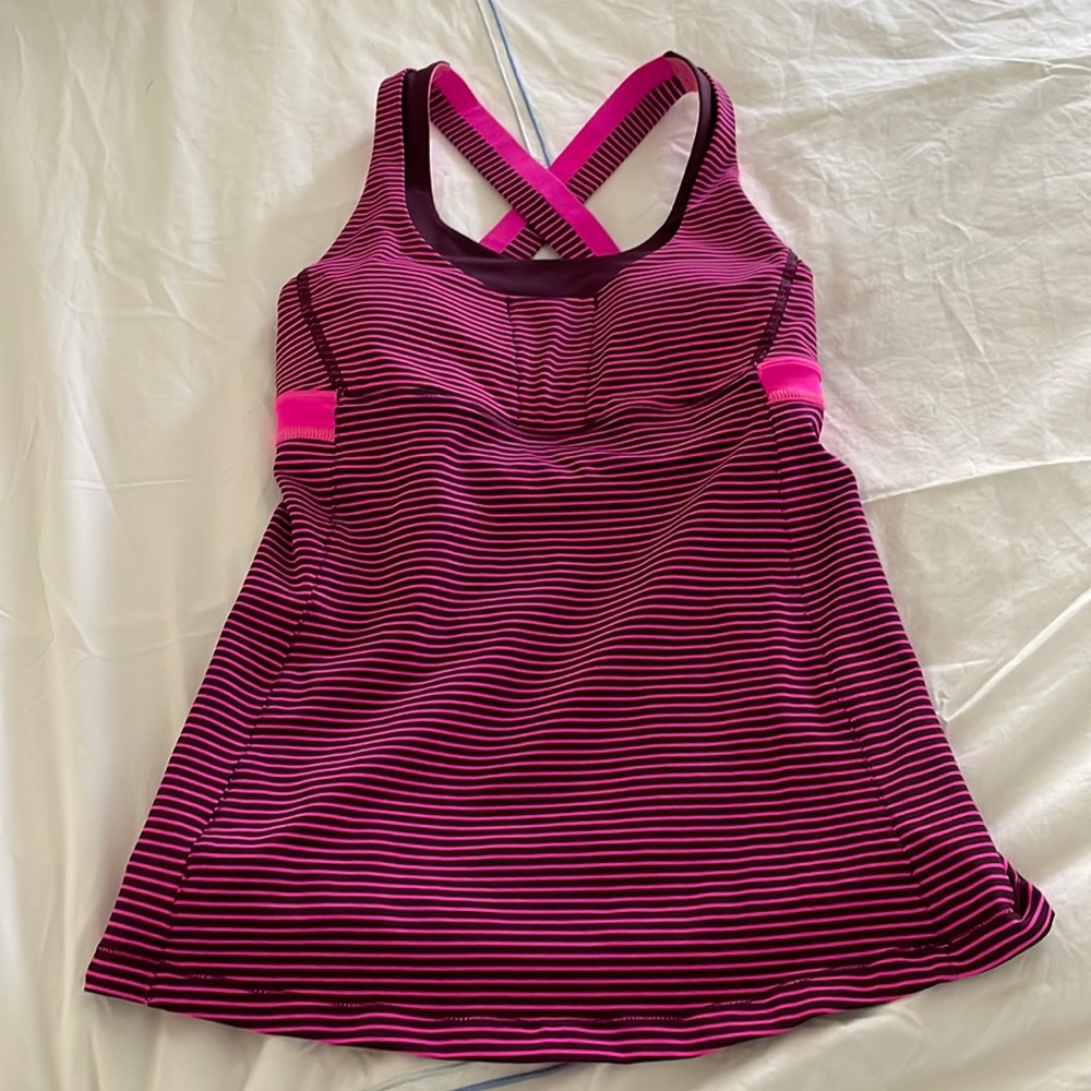 Lululemon tank
